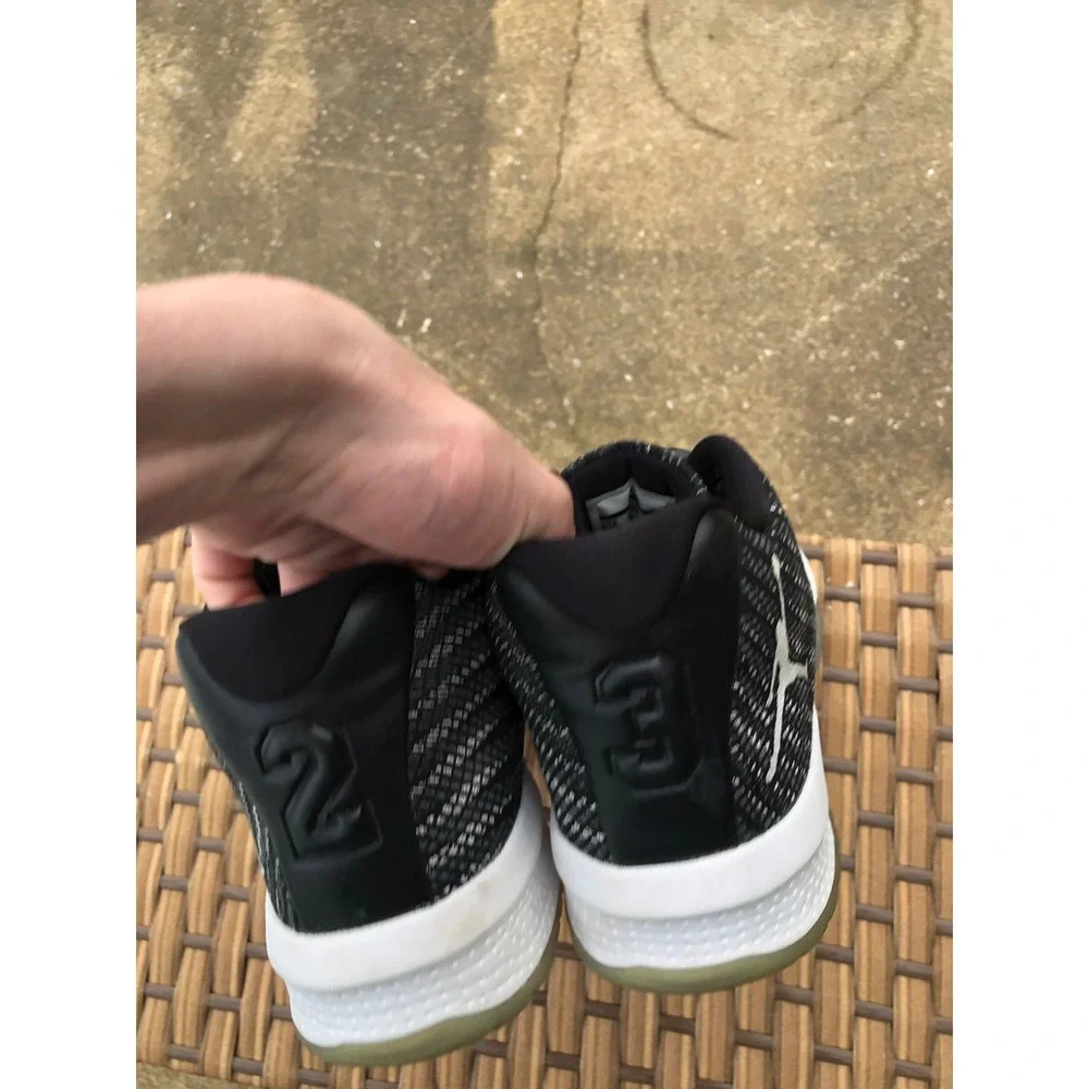 Vintage 2010s Jordan B.Fly Basketball Sneakers Black Grey Size 8 881444-010